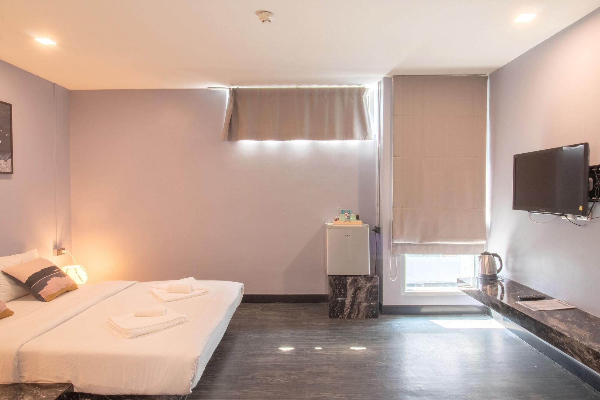 Cheqinn Hostel - Sukhumvit 4 Nana Plaza Bangkok Eksteriør billede