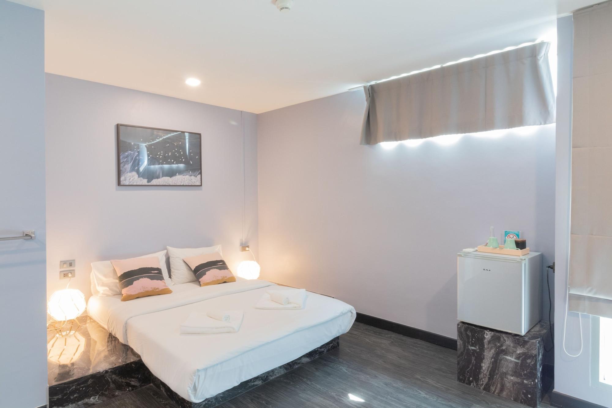 Cheqinn Hostel - Sukhumvit 4 Nana Plaza Bangkok Eksteriør billede